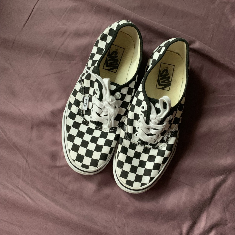 Vans-Classic Black and White lace up tennis shoes